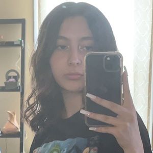 Meet your Posher, Adriana